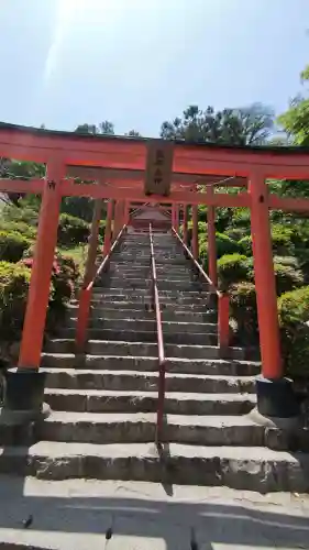 浮羽稲荷神社の{uncategorized: "未分類", other: "その他", undefined: "問題あり", building: "その他建物", grave: "お墓", sacred_gate: "鳥居", guardian: "狛犬", statue: "像", buddha: "仏像", history: "歴史", nature: "自然", garden: "庭園", animal: "動物", pagoda: "塔", temizu: "手水舎", mountain_gate: "山門・神門", sanctuary: "本殿・本堂", subordinate: "末社・摂社", art: "芸術", scenery: "景色", jizo: "地蔵", ema: "絵馬", goshuin: "御朱印", omikuji: "おみくじ", items: "授与品その他", amulet: "お守り", goshuincho: "御朱印帳", eats: "食事", festival: "お祭り", votive_dance: "神楽", shichigosan: "七五三参", wedding: "結婚式", experience: "体験その他", initially: "初詣", around: "周辺", anti_infection: "感染症対策"}