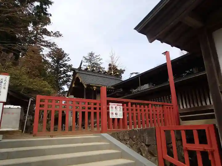 武蔵御嶽神社の本殿・本堂