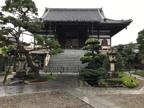来迎寺の本殿・本堂