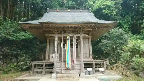 八幡神社の本殿