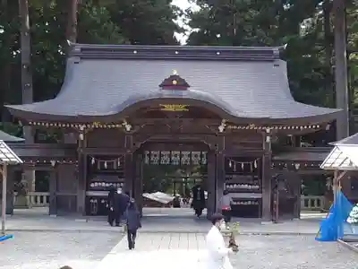 彌彦神社の本殿・本堂
