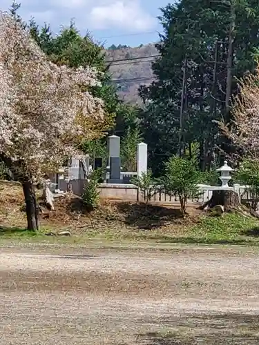 稲田神社のお墓