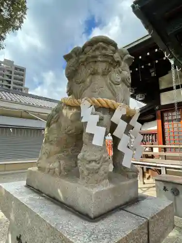 中道八阪神社の狛犬