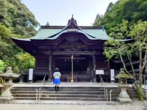 内々神社の本殿