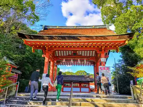 津島神社の山門・神門