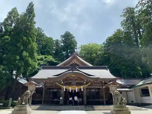 白山比咩神社の本殿