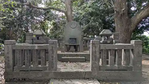 大臣塚古墳のお墓