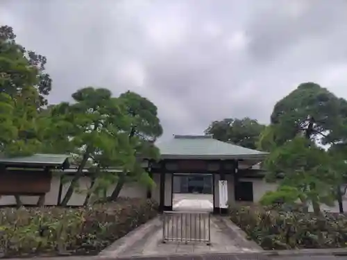 満願寺の山門