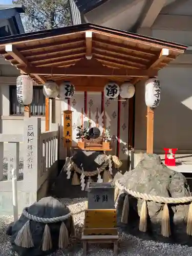 蛇窪神社の{uncategorized: "未分類", other: "その他", undefined: "問題あり", building: "その他建物", grave: "お墓", sacred_gate: "鳥居", guardian: "狛犬", statue: "像", buddha: "仏像", history: "歴史", nature: "自然", garden: "庭園", animal: "動物", pagoda: "塔", temizu: "手水舎", mountain_gate: "山門・神門", sanctuary: "本殿・本堂", subordinate: "末社・摂社", art: "芸術", scenery: "景色", jizo: "地蔵", ema: "絵馬", goshuin: "御朱印", omikuji: "おみくじ", items: "授与品その他", amulet: "お守り", goshuincho: "御朱印帳", eats: "食事", festival: "お祭り", votive_dance: "神楽", shichigosan: "七五三参", wedding: "結婚式", experience: "体験その他", initially: "初詣", around: "周辺", anti_infection: "感染症対策"}