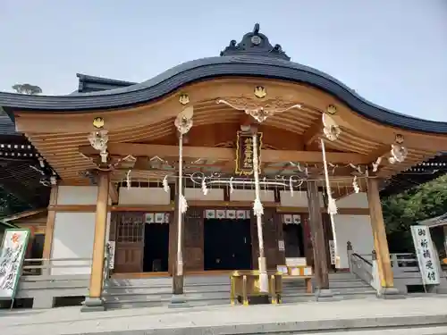 姉倉比賣神社の本殿