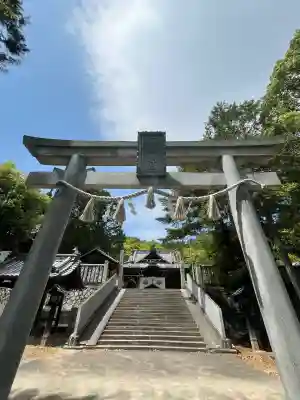 東八幡宮の{uncategorized: "未分類", other: "その他", undefined: "問題あり", building: "その他建物", grave: "お墓", sacred_gate: "鳥居", guardian: "狛犬", statue: "像", buddha: "仏像", history: "歴史", nature: "自然", garden: "庭園", animal: "動物", pagoda: "塔", temizu: "手水舎", mountain_gate: "山門・神門", sanctuary: "本殿・本堂", subordinate: "末社・摂社", art: "芸術", scenery: "景色", jizo: "地蔵", ema: "絵馬", goshuin: "御朱印", omikuji: "おみくじ", items: "授与品その他", amulet: "お守り", goshuincho: "御朱印帳", eats: "食事", festival: "お祭り", votive_dance: "神楽", shichigosan: "七五三参", wedding: "結婚式", experience: "体験その他", initially: "初詣", around: "周辺", anti_infection: "感染症対策"}