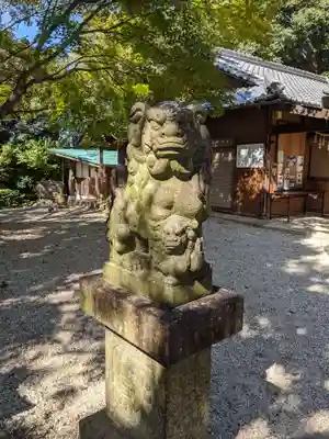 尾張戸神社(瀬戸市・名古屋市守山区)の狛犬