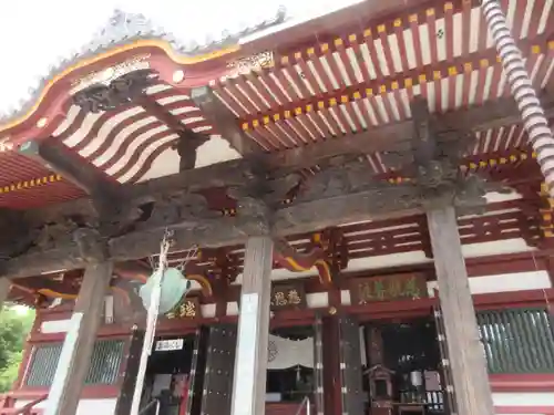 慈恩寺の本殿・本堂