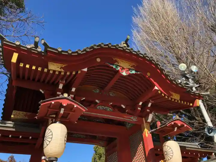 秩父神社の山門・神門