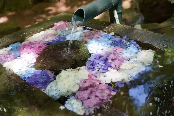 磐椅神社の手水舎