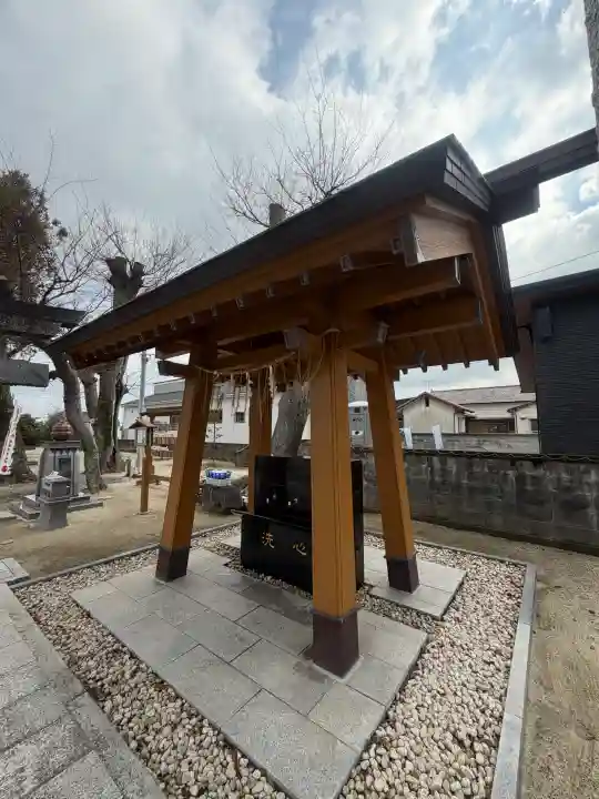 太郎丸神社の{uncategorized: "未分類", other: "その他", undefined: "問題あり", building: "その他建物", grave: "お墓", sacred_gate: "鳥居", guardian: "狛犬", statue: "像", buddha: "仏像", history: "歴史", nature: "自然", garden: "庭園", animal: "動物", pagoda: "塔", temizu: "手水舎", mountain_gate: "山門・神門", sanctuary: "本殿・本堂", subordinate: "末社・摂社", art: "芸術", scenery: "景色", jizo: "地蔵", ema: "絵馬", goshuin: "御朱印", omikuji: "おみくじ", items: "授与品その他", amulet: "お守り", goshuincho: "御朱印帳", eats: "食事", festival: "お祭り", votive_dance: "神楽", shichigosan: "七五三参", wedding: "結婚式", experience: "体験その他", initially: "初詣", around: "周辺", anti_infection: "感染症対策"}