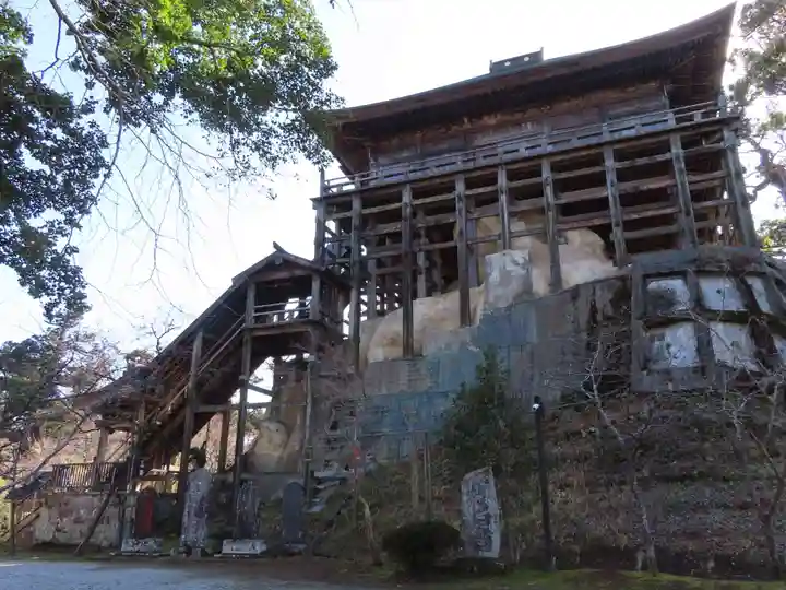 笠森寺の本殿・本堂