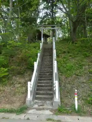 神社の{uncategorized: "未分類", other: "その他", undefined: "問題あり", building: "その他建物", grave: "お墓", sacred_gate: "鳥居", guardian: "狛犬", statue: "像", buddha: "仏像", history: "歴史", nature: "自然", garden: "庭園", animal: "動物", pagoda: "塔", temizu: "手水舎", mountain_gate: "山門・神門", sanctuary: "本殿・本堂", subordinate: "末社・摂社", art: "芸術", scenery: "景色", jizo: "地蔵", ema: "絵馬", goshuin: "御朱印", omikuji: "おみくじ", items: "授与品その他", amulet: "お守り", goshuincho: "御朱印帳", eats: "食事", festival: "お祭り", votive_dance: "神楽", shichigosan: "七五三参", wedding: "結婚式", experience: "体験その他", initially: "初詣", around: "周辺", anti_infection: "感染症対策"}