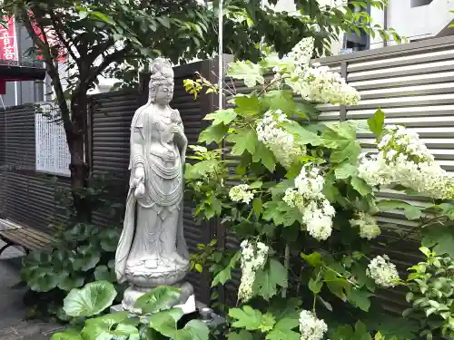 霊山観音赤坂別院の仏像