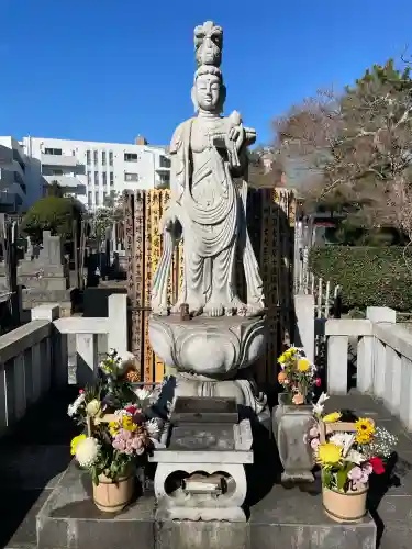 東北寺の{uncategorized: "未分類", other: "その他", undefined: "問題あり", building: "その他建物", grave: "お墓", sacred_gate: "鳥居", guardian: "狛犬", statue: "像", buddha: "仏像", history: "歴史", nature: "自然", garden: "庭園", animal: "動物", pagoda: "塔", temizu: "手水舎", mountain_gate: "山門・神門", sanctuary: "本殿・本堂", subordinate: "末社・摂社", art: "芸術", scenery: "景色", jizo: "地蔵", ema: "絵馬", goshuin: "御朱印", omikuji: "おみくじ", items: "授与品その他", amulet: "お守り", goshuincho: "御朱印帳", eats: "食事", festival: "お祭り", votive_dance: "神楽", shichigosan: "七五三参", wedding: "結婚式", experience: "体験その他", initially: "初詣", around: "周辺", anti_infection: "感染症対策"}
