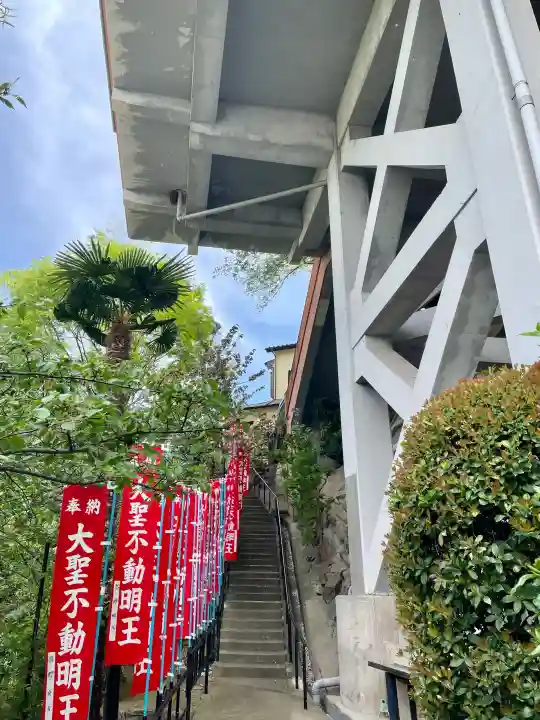 長光寺の{uncategorized: "未分類", other: "その他", undefined: "問題あり", building: "その他建物", grave: "お墓", sacred_gate: "鳥居", guardian: "狛犬", statue: "像", buddha: "仏像", history: "歴史", nature: "自然", garden: "庭園", animal: "動物", pagoda: "塔", temizu: "手水舎", mountain_gate: "山門・神門", sanctuary: "本殿・本堂", subordinate: "末社・摂社", art: "芸術", scenery: "景色", jizo: "地蔵", ema: "絵馬", goshuin: "御朱印", omikuji: "おみくじ", items: "授与品その他", amulet: "お守り", goshuincho: "御朱印帳", eats: "食事", festival: "お祭り", votive_dance: "神楽", shichigosan: "七五三参", wedding: "結婚式", experience: "体験その他", initially: "初詣", around: "周辺", anti_infection: "感染症対策"}