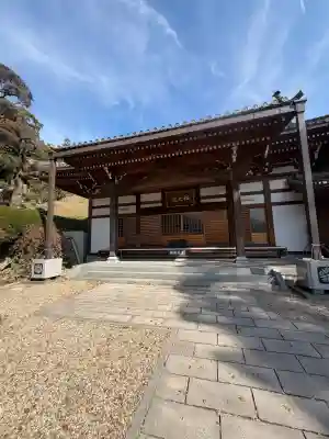 栖光院の{uncategorized: "未分類", other: "その他", undefined: "問題あり", building: "その他建物", grave: "お墓", sacred_gate: "鳥居", guardian: "狛犬", statue: "像", buddha: "仏像", history: "歴史", nature: "自然", garden: "庭園", animal: "動物", pagoda: "塔", temizu: "手水舎", mountain_gate: "山門・神門", sanctuary: "本殿・本堂", subordinate: "末社・摂社", art: "芸術", scenery: "景色", jizo: "地蔵", ema: "絵馬", goshuin: "御朱印", omikuji: "おみくじ", items: "授与品その他", amulet: "お守り", goshuincho: "御朱印帳", eats: "食事", festival: "お祭り", votive_dance: "神楽", shichigosan: "七五三参", wedding: "結婚式", experience: "体験その他", initially: "初詣", around: "周辺", anti_infection: "感染症対策"}
