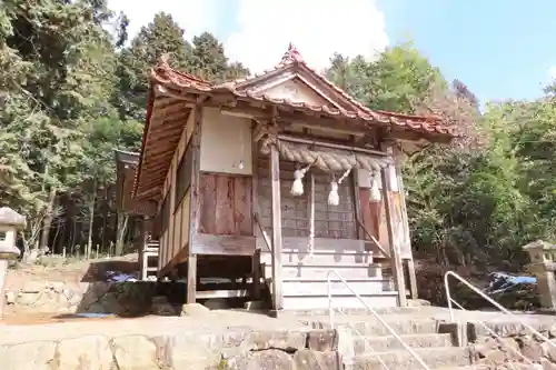 谷八幡神社の本殿