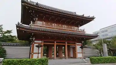 伝通院の山門・神門