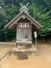 八重垣神社の末社