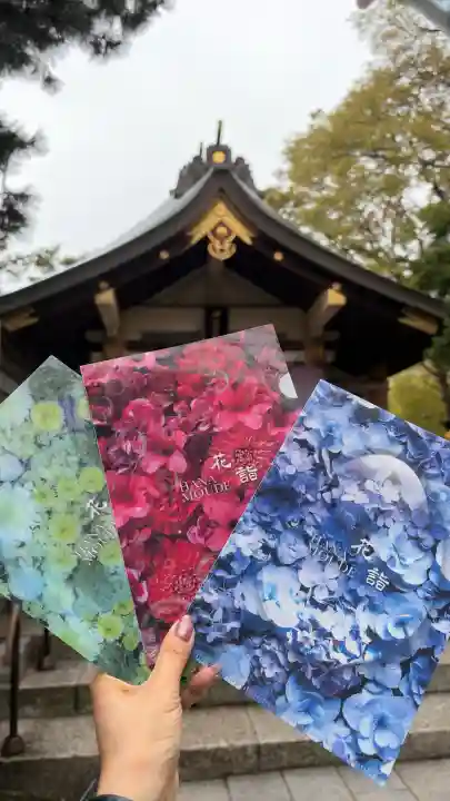 彌彦神社 (伊夜日子神社)の{uncategorized: "未分類", other: "その他", undefined: "問題あり", building: "その他建物", grave: "お墓", sacred_gate: "鳥居", guardian: "狛犬", statue: "像", buddha: "仏像", history: "歴史", nature: "自然", garden: "庭園", animal: "動物", pagoda: "塔", temizu: "手水舎", mountain_gate: "山門・神門", sanctuary: "本殿・本堂", subordinate: "末社・摂社", art: "芸術", scenery: "景色", jizo: "地蔵", ema: "絵馬", goshuin: "御朱印", omikuji: "おみくじ", items: "授与品その他", amulet: "お守り", goshuincho: "御朱印帳", eats: "食事", festival: "お祭り", votive_dance: "神楽", shichigosan: "七五三参", wedding: "結婚式", experience: "体験その他", initially: "初詣", around: "周辺", anti_infection: "感染症対策"}