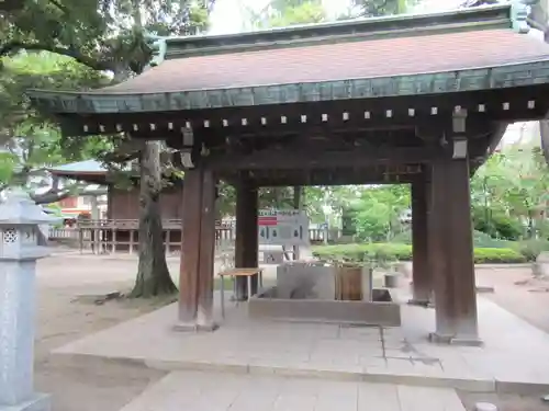 川口神社の手水舎