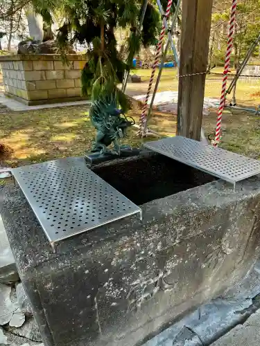 青森縣護國神社の手水舎