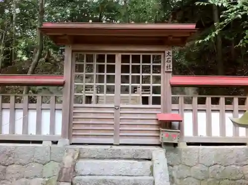 敢國神社の本殿