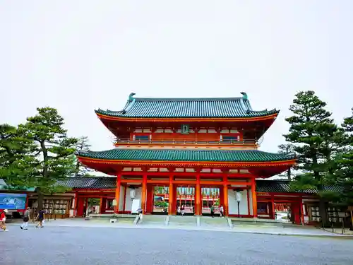 平安神宮の山門