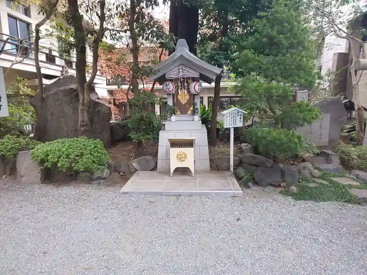 子安神社の末社・摂社