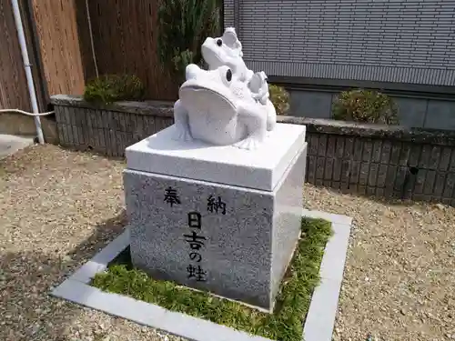 日吉神社の狛犬