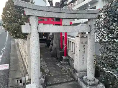 豊川稲荷の鳥居