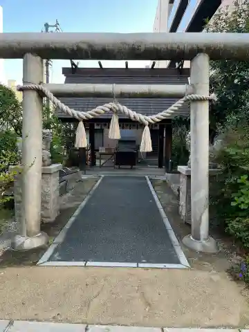 水神社の{uncategorized: "未分類", other: "その他", undefined: "問題あり", building: "その他建物", grave: "お墓", sacred_gate: "鳥居", guardian: "狛犬", statue: "像", buddha: "仏像", history: "歴史", nature: "自然", garden: "庭園", animal: "動物", pagoda: "塔", temizu: "手水舎", mountain_gate: "山門・神門", sanctuary: "本殿・本堂", subordinate: "末社・摂社", art: "芸術", scenery: "景色", jizo: "地蔵", ema: "絵馬", goshuin: "御朱印", omikuji: "おみくじ", items: "授与品その他", amulet: "お守り", goshuincho: "御朱印帳", eats: "食事", festival: "お祭り", votive_dance: "神楽", shichigosan: "七五三参", wedding: "結婚式", experience: "体験その他", initially: "初詣", around: "周辺", anti_infection: "感染症対策"}