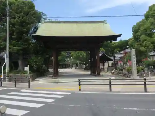甚目寺の山門・神門