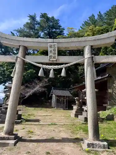 三嶋神社・水天宮の{uncategorized: "未分類", other: "その他", undefined: "問題あり", building: "その他建物", grave: "お墓", sacred_gate: "鳥居", guardian: "狛犬", statue: "像", buddha: "仏像", history: "歴史", nature: "自然", garden: "庭園", animal: "動物", pagoda: "塔", temizu: "手水舎", mountain_gate: "山門・神門", sanctuary: "本殿・本堂", subordinate: "末社・摂社", art: "芸術", scenery: "景色", jizo: "地蔵", ema: "絵馬", goshuin: "御朱印", omikuji: "おみくじ", items: "授与品その他", amulet: "お守り", goshuincho: "御朱印帳", eats: "食事", festival: "お祭り", votive_dance: "神楽", shichigosan: "七五三参", wedding: "結婚式", experience: "体験その他", initially: "初詣", around: "周辺", anti_infection: "感染症対策"}