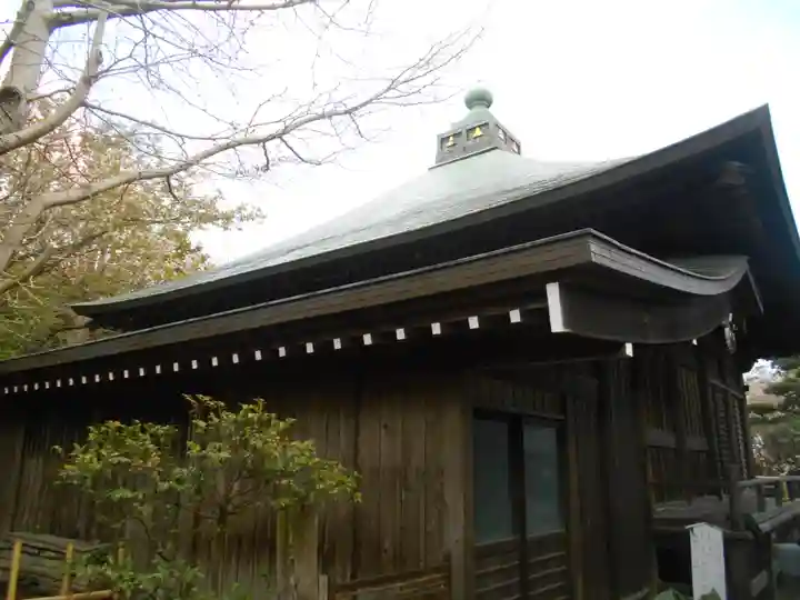 極楽寺(霊鷲山感應院極楽律寺)の本殿・本堂