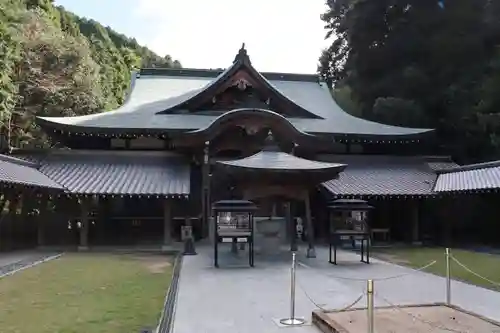 前神寺の本殿