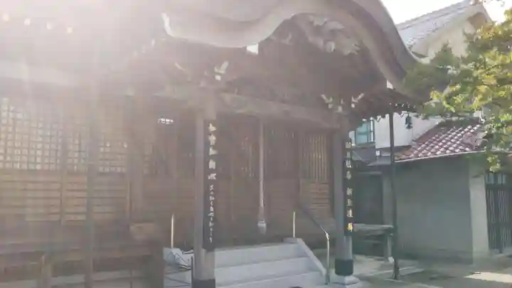 仲正院の本殿・本堂