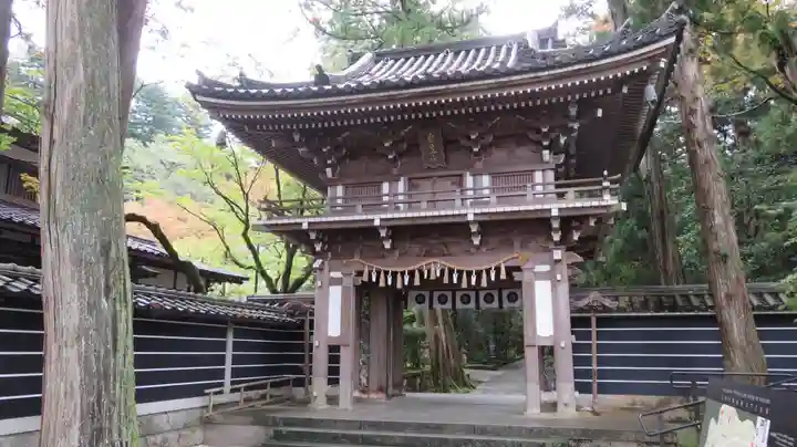 那谷寺の山門・神門