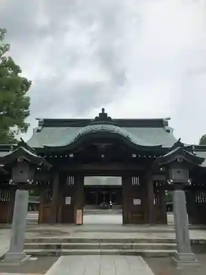 八代宮の山門・神門