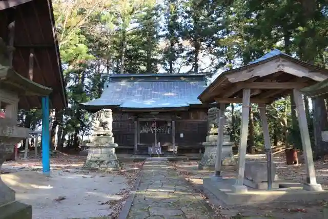 城山八幡神社の本殿