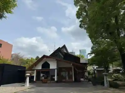 増上寺塔頭 三縁山 宝珠院の{uncategorized: "未分類", other: "その他", undefined: "問題あり", building: "その他建物", grave: "お墓", sacred_gate: "鳥居", guardian: "狛犬", statue: "像", buddha: "仏像", history: "歴史", nature: "自然", garden: "庭園", animal: "動物", pagoda: "塔", temizu: "手水舎", mountain_gate: "山門・神門", sanctuary: "本殿・本堂", subordinate: "末社・摂社", art: "芸術", scenery: "景色", jizo: "地蔵", ema: "絵馬", goshuin: "御朱印", omikuji: "おみくじ", items: "授与品その他", amulet: "お守り", goshuincho: "御朱印帳", eats: "食事", festival: "お祭り", votive_dance: "神楽", shichigosan: "七五三参", wedding: "結婚式", experience: "体験その他", initially: "初詣", around: "周辺", anti_infection: "感染症対策"}