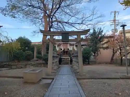 八幡神社の鳥居