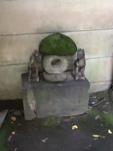 銀杏岡八幡神社の末社・摂社