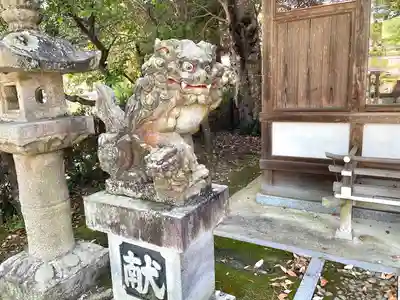 建部神社の狛犬
